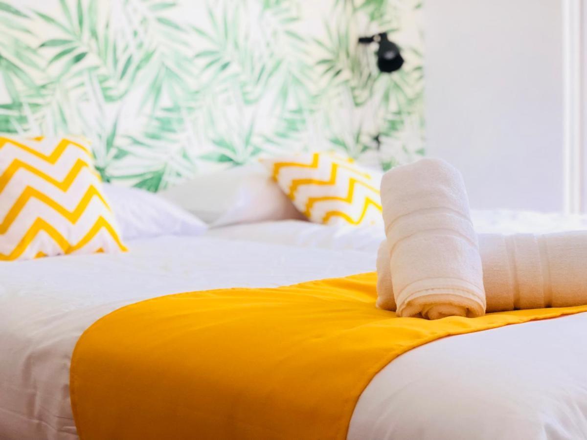 Nanit Rooms Ibiza Hostal Santa Eulària des Riu Kültér fotó