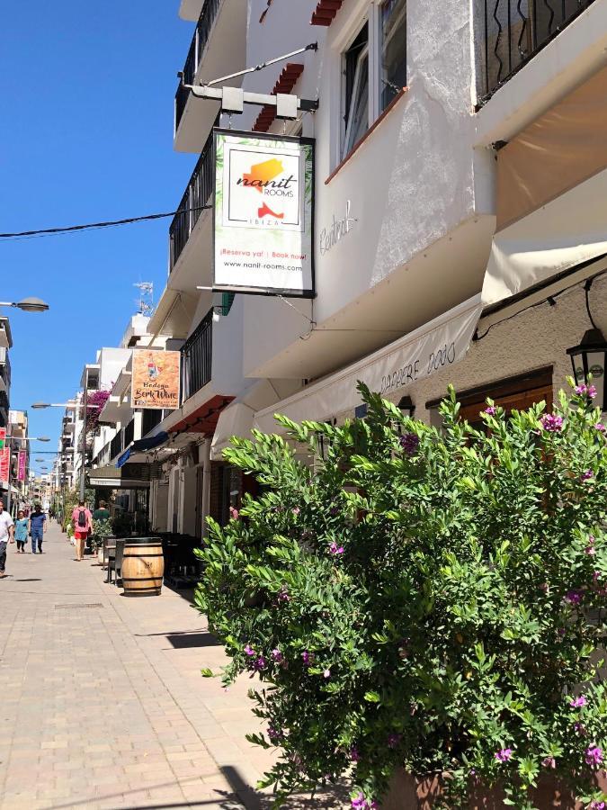Nanit Rooms Ibiza Hostal Santa Eulària des Riu Kültér fotó