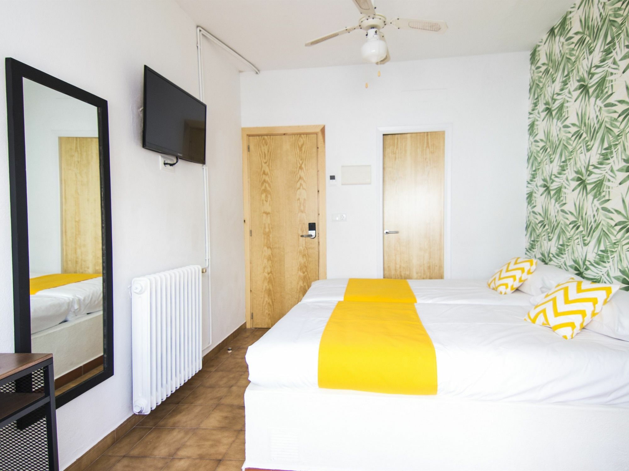 Nanit Rooms Ibiza Hostal Santa Eulària des Riu Kültér fotó